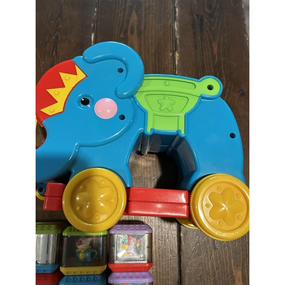 Fisher Price Peek A Blocks Poppity Pop Elephant & Giraffe With‎ 67 Peek Blocks